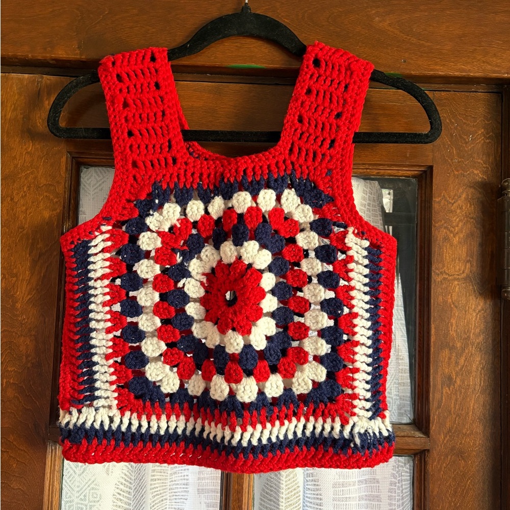 Vintage 70s Red, White, and Blue Crochet Granny Squares Patriotic Tank Top Vest - Picture 6 of 13